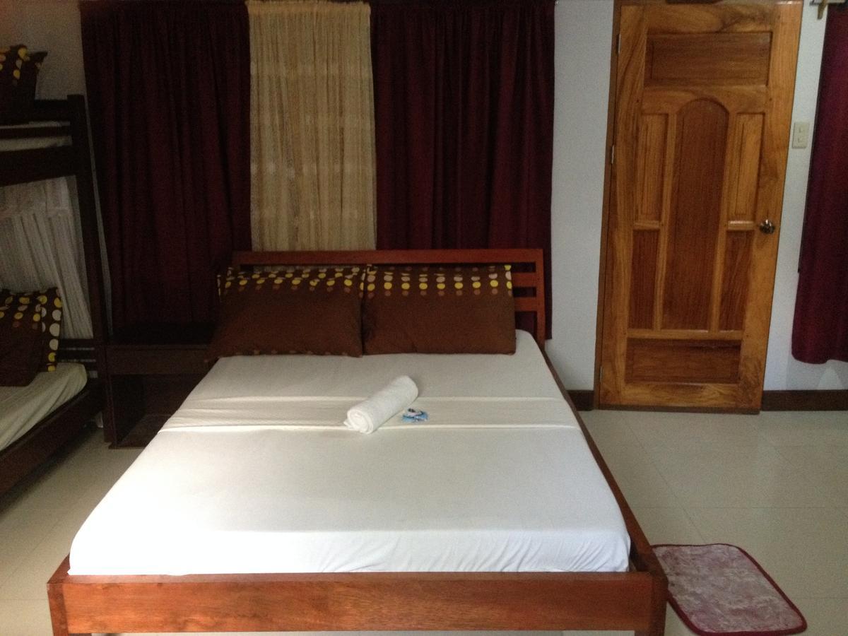 Peria Seafront Pensione Roxas  Exterior foto